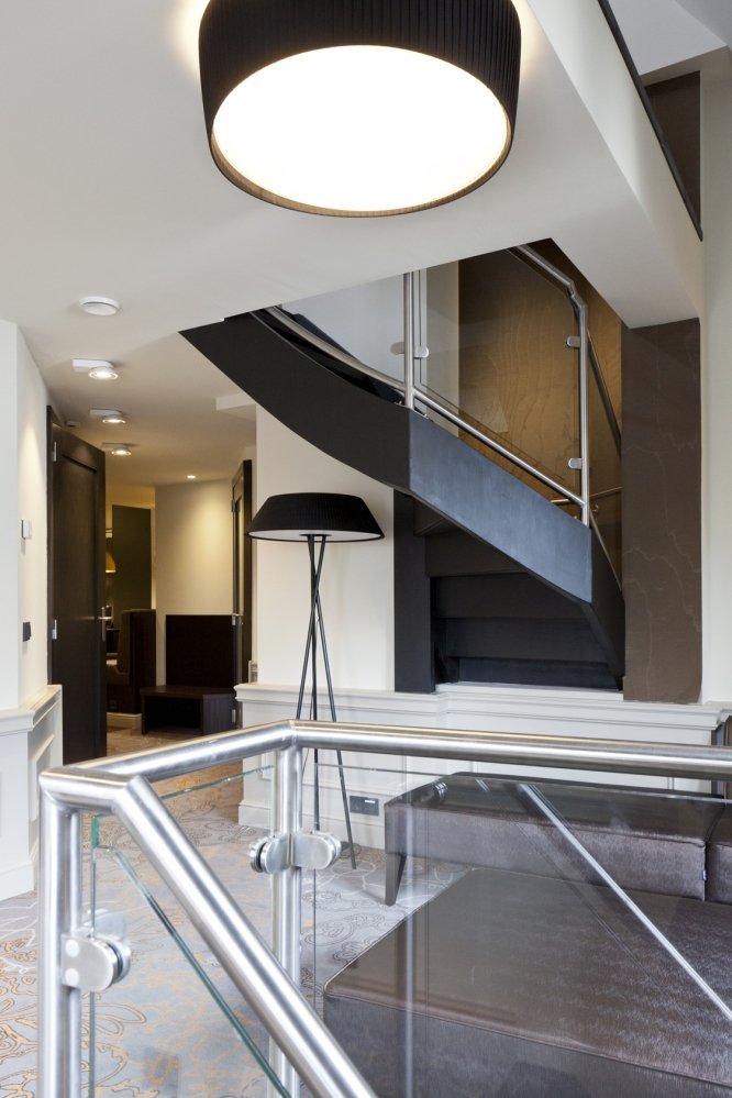 Suite with three floors